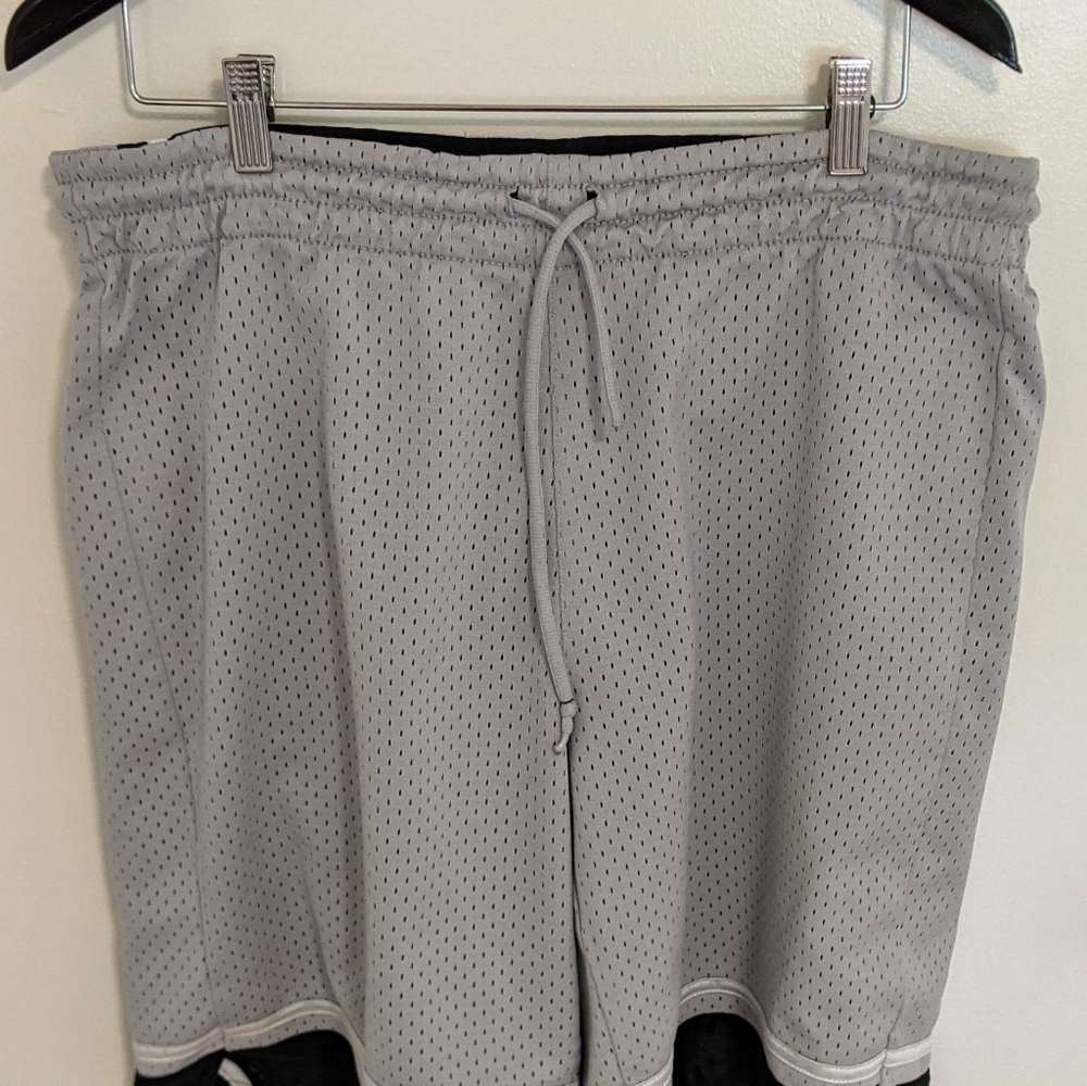 Champs Reversible Basketball Shorts - Men's Large